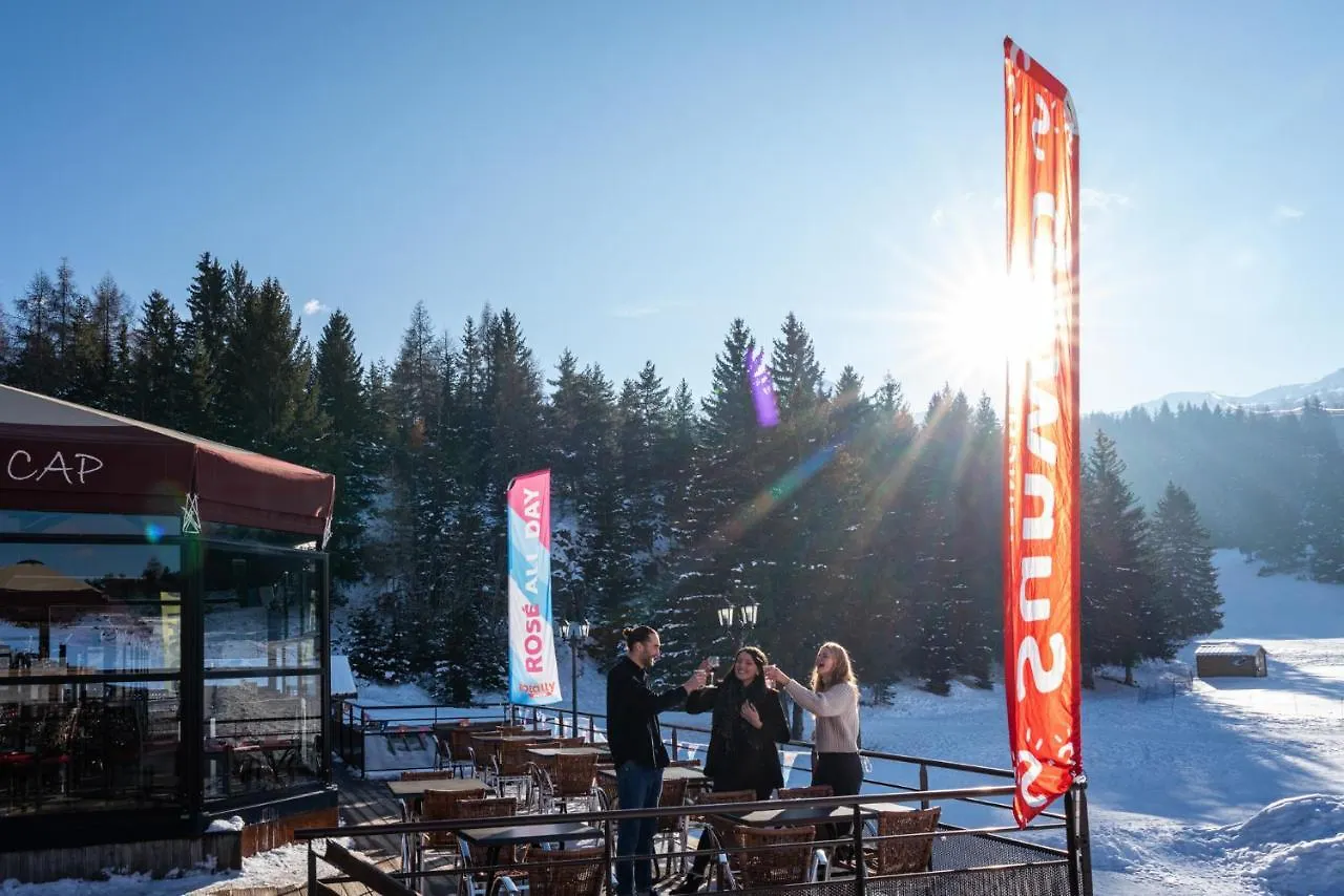 Saint-Étienne-en-Dévoluy Sunweb Hotel Chalet Margot 0*,  צרפת